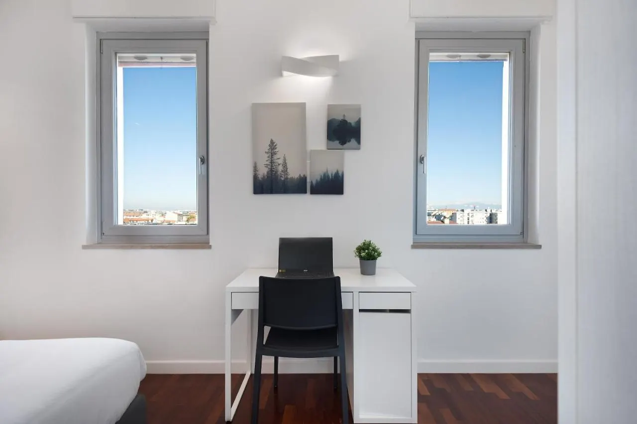 Navigli - Duomo Magnificent View Of The Skyline Apartment Milan